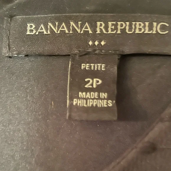 Banana Republic Women’s short sleeve black dress - 2P - Picture 3 of 5